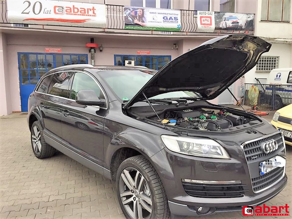 Audi Q7-4.2V8-FSi