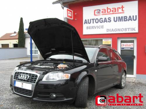 Audi S4-B7-Avant-4,2-V8