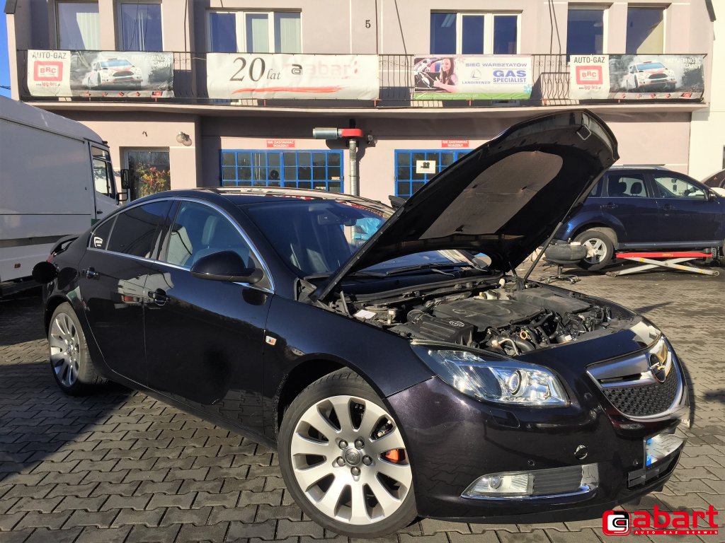 OPEL Insignia 2,0Turbo