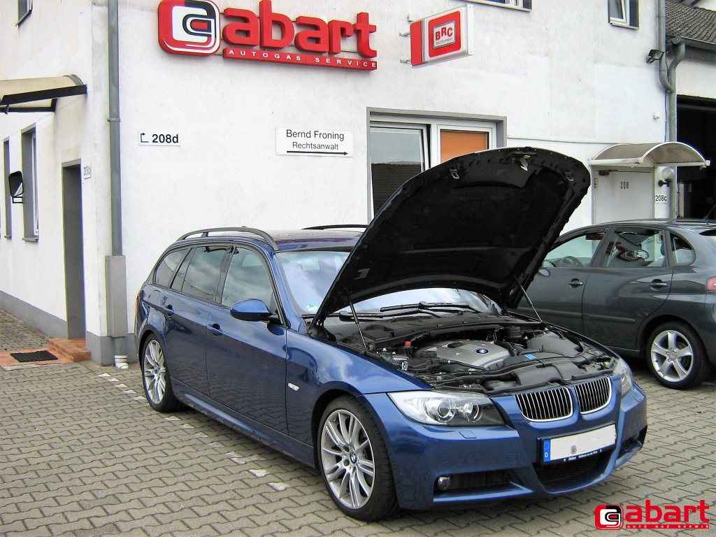 BMW 325xi-Touring-E91