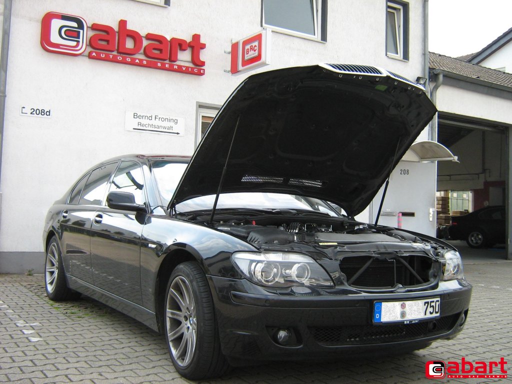 BMW 750Li-E66