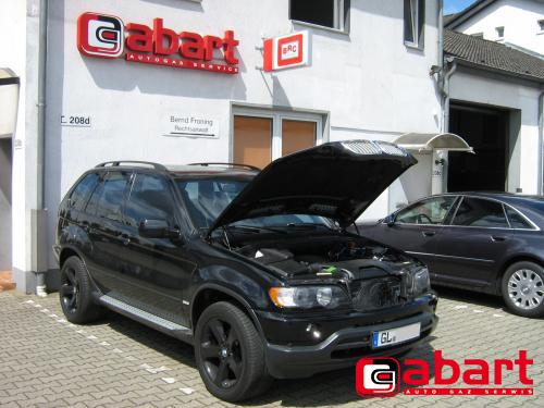 BMW X5-4,4i