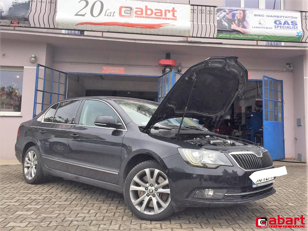 SKODA Superb II 3.6 V6 FSi