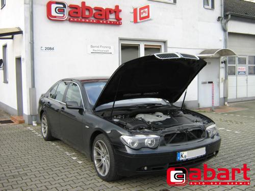 BMW 745i-E65