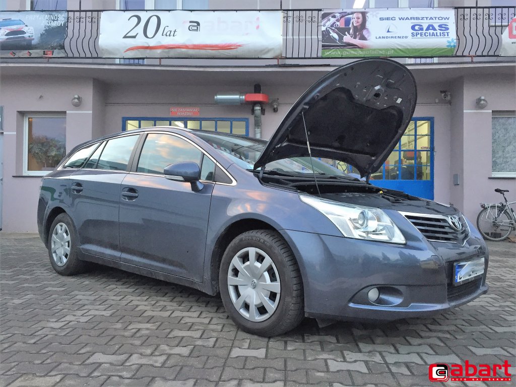 TOYOTA Avensis T27 Kombi 1.8 Valvematic