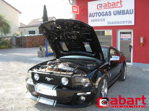  Mustang-GT-V8