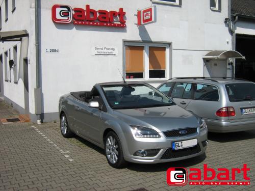 Ford Focus-CC-2,0i