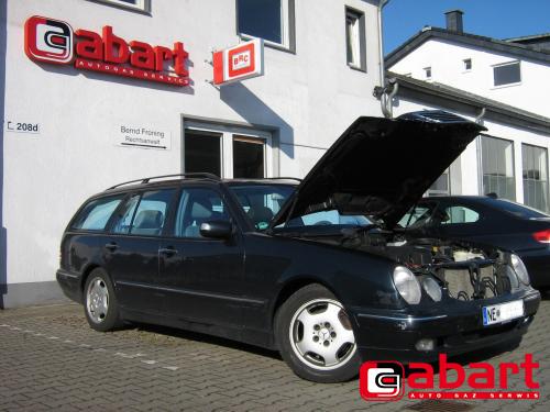 Mercedes-Benz E-280-T-W210k