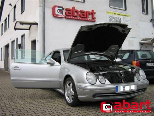 Mercedes-Benz CLK-430-W208