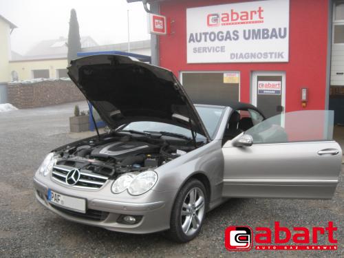 Mercedes-Benz CLK-280-Cabrio-W209