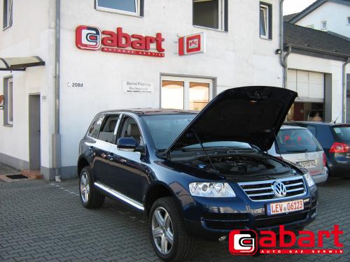 VOLKSWAGEN Touareg-4,2-V8