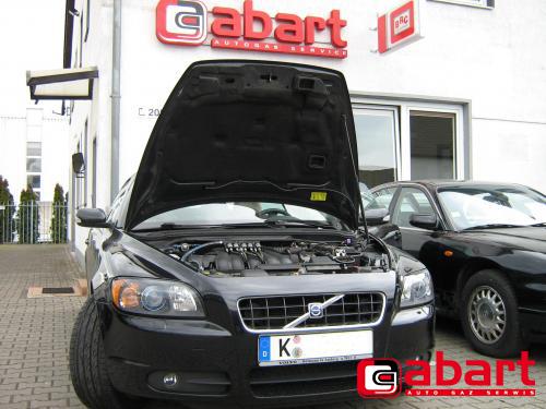 VOLVO C70-2,4i