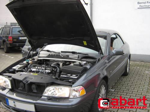 VOLVO C70-2,0T