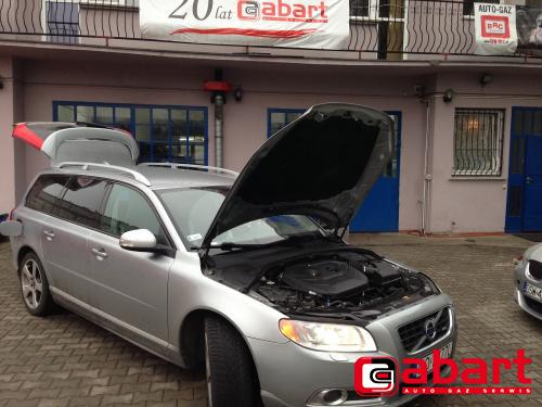 VOLVO V70_2,0T