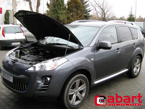 PEUGEOT 4007-2,4i-16v